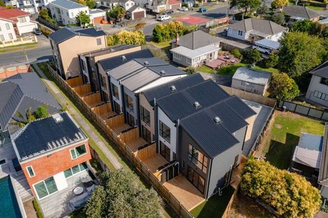 Photo of property in 442 Old Te Atatu Road, Te Atatu Peninsula, Auckland, 0610