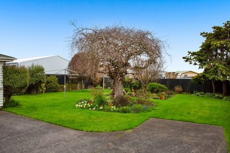 Photo of property in 49 Turuturu Road, Hawera, 4610