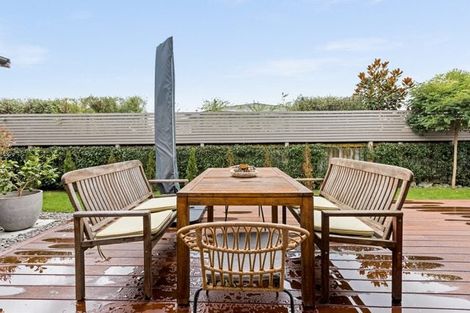 Photo of property in 18a Cambridge Terrace, Taradale, Napier, 4112