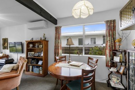 Photo of property in 298 Wellington Road, Wainuiomata, Lower Hutt, 5014