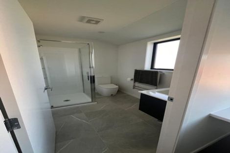 Photo of property in 15 Ara Toutouwai, Karori, Wellington, 6012