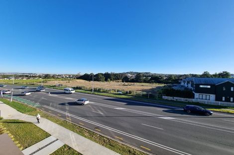 Photo of property in 18 Black Shed Road, Flat Bush, 2019