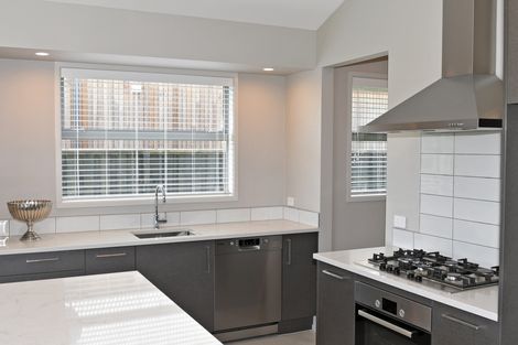 Photo of property in 6 Shearwater Lane, Point Wells, 0986