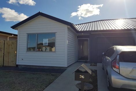 Photo of property in 36 Whareatua Avenue, Takanini, 2112