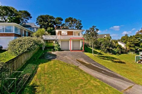 Photo of property in 1/55 Ayton Drive, Totara Vale, Auckland, 0629