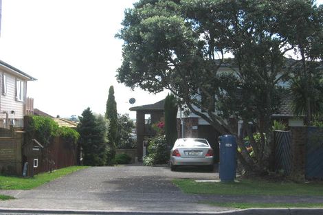 Photo of property in 1/14 Ridge Road, Waiake, Auckland, 0630