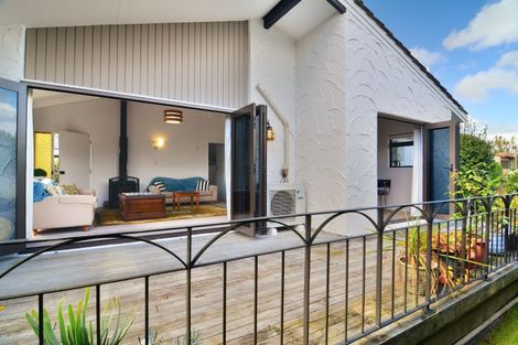 Photo of property in 15 Hilden Place, Hilltop, Taupo, 3330