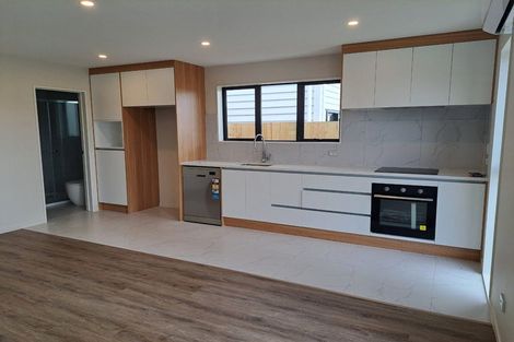 Photo of property in 20 Rorotu Avenue, Karaka, 2113