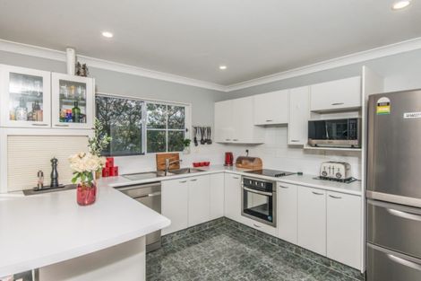 Photo of property in 153 Westchester Drive, Churton Park, Wellington, 6037