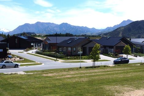 Photo of property in 10 Doug Ledgerwood Drive, Wanaka, 9305