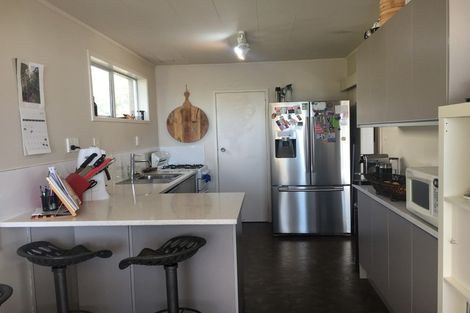Photo of property in 38 Alexander Avenue, Torbay, Auckland, 0630