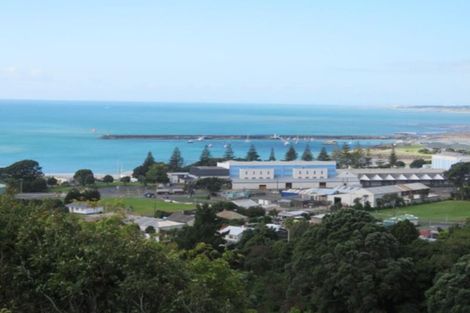 Photo of property in 6b Scott Street, Moturoa, New Plymouth, 4310