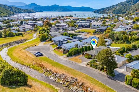 Photo of property in 9 Captains Close, Waikawa, Picton, 7220
