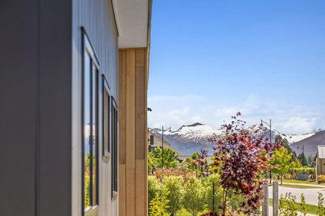 Photo of property in 26 Deans Drive, Wanaka, 9382