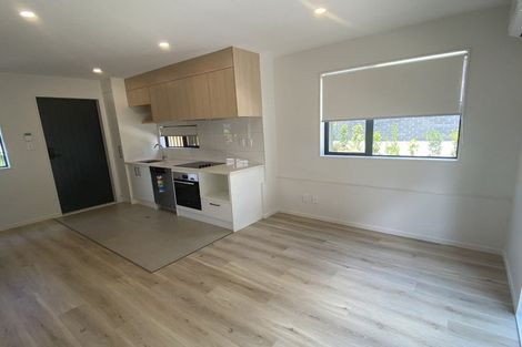 Photo of property in 33c Matipo Road, Te Atatu Peninsula, Auckland, 0610