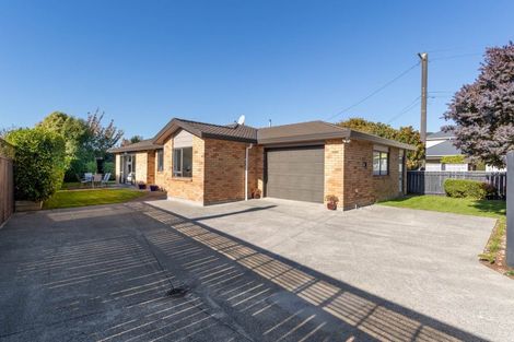 Photo of property in 12a Terminus Street, Silverstream, Upper Hutt, 5019