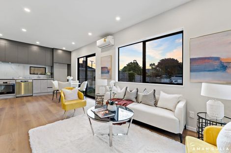 Photo of property in 14a Serjeant Street, Henderson, Auckland, 0612