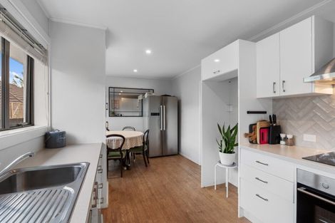 Photo of property in 55 Mcfaddens Road, St Albans, Christchurch, 8052
