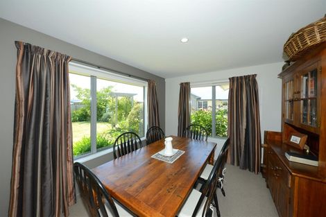 Photo of property in 10 Conie Glen Lane, Broomfield, Christchurch, 8042