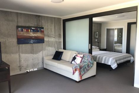 Photo of property in Frame Apartments, 1601/111 Molesworth Street, Thorndon, Wellington, 6011