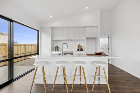 Photo of property in 14 One Haruru Street, Cambridge, 3493