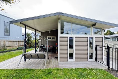 Photo of property in 30 Noall Street, Te Atatu Peninsula, Auckland, 0610