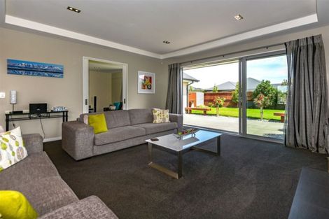 Photo of property in 12 Coachmans Road, Prebbleton, 7604