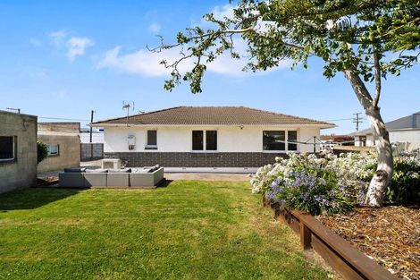 Photo of property in 92 Surrey Street, Forbury, Dunedin, 9012