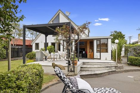 Photo of property in 21 Rata Street, Upper Vogeltown, New Plymouth, 4310