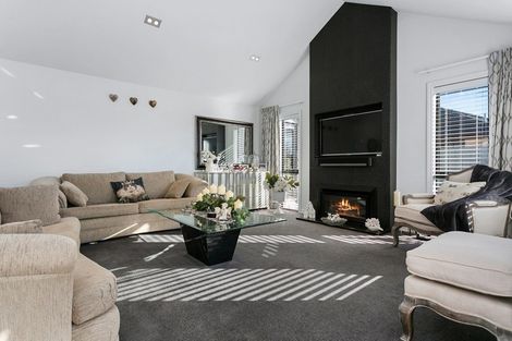 Photo of property in 15 Naomi Place, Cambridge, 3434