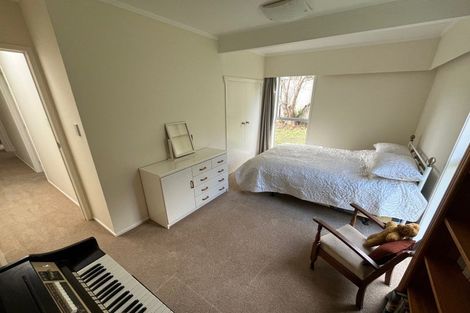 Photo of property in 6 Nea Place, Hillcrest, Auckland, 0627