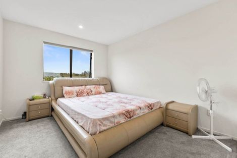 Photo of property in 25 Woven Place, Karaka, 2113