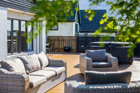 Photo of property in 1 Astronomer Place, Whitby, Porirua, 5024