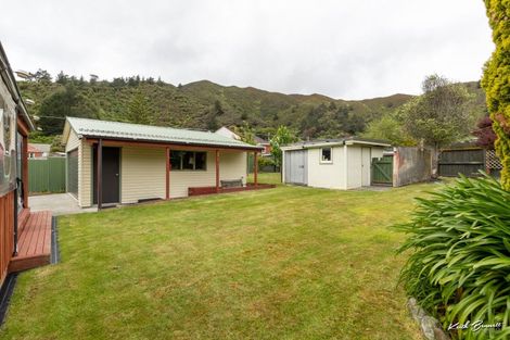 Photo of property in 3 Ingram Street, Naenae, Lower Hutt, 5011