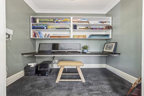 Photo of property in 8 Plymouth Street, Karori, Wellington, 6012