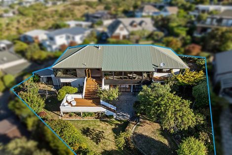 Photo of property in 10 Luxton Place, Mount Pleasant, Christchurch, 8081
