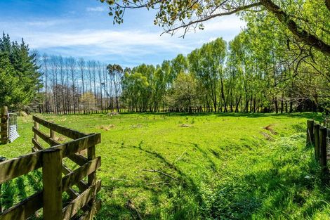 Photo of property in 52 Katherine Mansfield Drive, Whitemans Valley, Upper Hutt, 5371