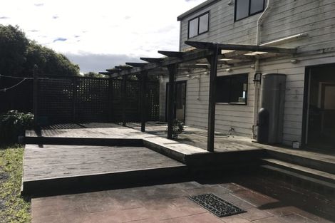 Photo of property in 17 Shastri Terrace, Khandallah, Wellington, 6035