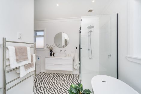 Photo of property in 37 Miro Street, Takaro, Palmerston North, 4410