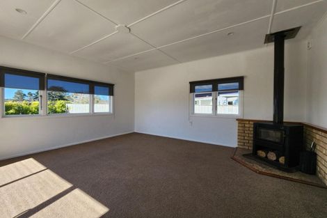 Photo of property in 464 South Road, Omata, New Plymouth, 4374