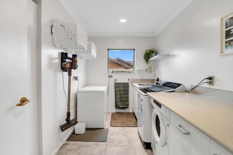 Photo of property in 6 Holdsworth Drive, Otamatea, Whanganui, 4500