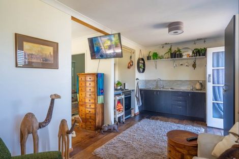 Photo of property in 5 Tararua Street, Paraparaumu, 5032