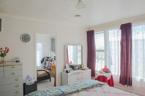 Photo of property in 17 Spencer Street, Bluff, 9814