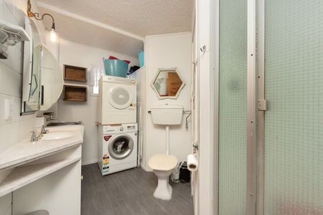 Photo of property in 40 Maunganui Road, Mount Maunganui, 3116