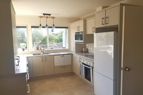 Photo of property in 1/94 Nile Road, Milford, Auckland, 0620