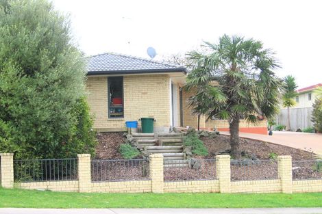 Photo of property in 76 Cabeleigh Drive, Helensville, 0800