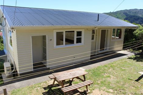 Photo of property in 39 Pembroke Road, Northland, Wellington, 6012