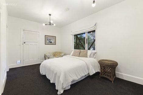 Photo of property in 14 Valley Road, Cashmere, Christchurch, 8022