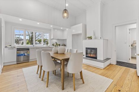 Photo of property in 25 Princes Street, Northcote Point, Auckland, 0627