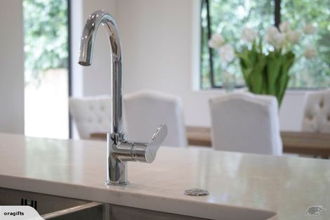 Photo of property in 1 Duchess Way, Riverhead, 0820